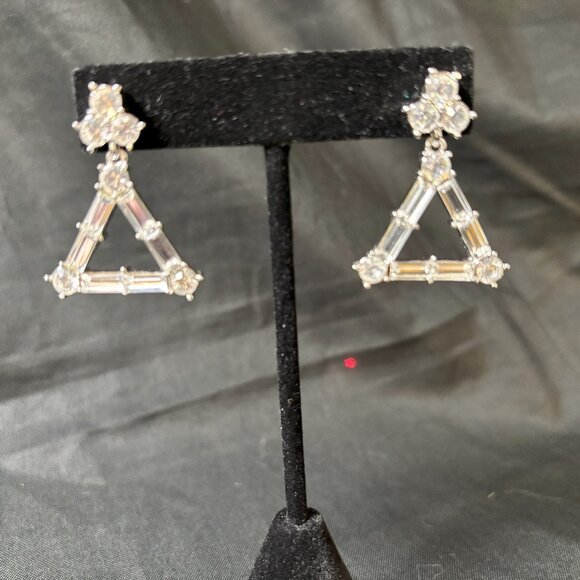Vintage, Signed Noland Miller Triangle Earrings. Price DropDiscount Shipping - Picture 1 of 2